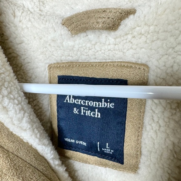 Beige / Tan abercrombie & fitch vegan suede jacket pockets sherpa lined. Size L - Picture 2 of 12